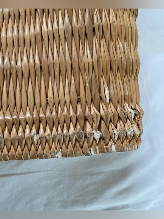 Vintage Wicker Purse with Leather handles - Picture 4 of 7